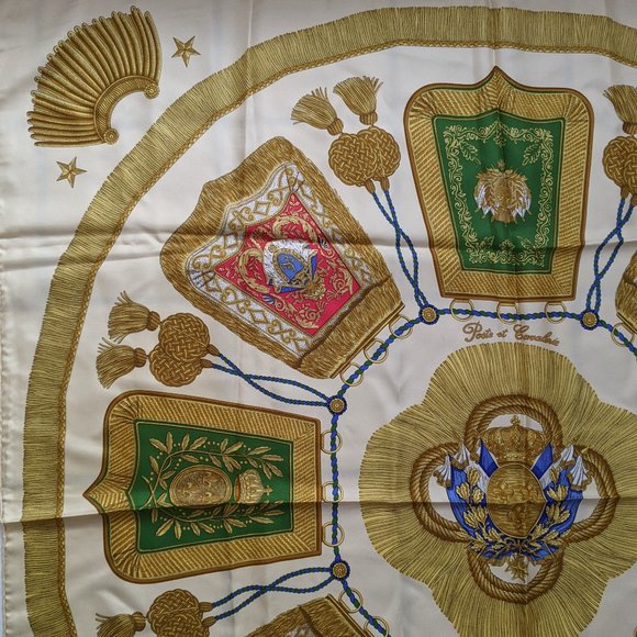 Auth Hermès Gold Poste et Cavalerie Silk Scarf 90 cm by Joachim Metz - Picture 3 of 10